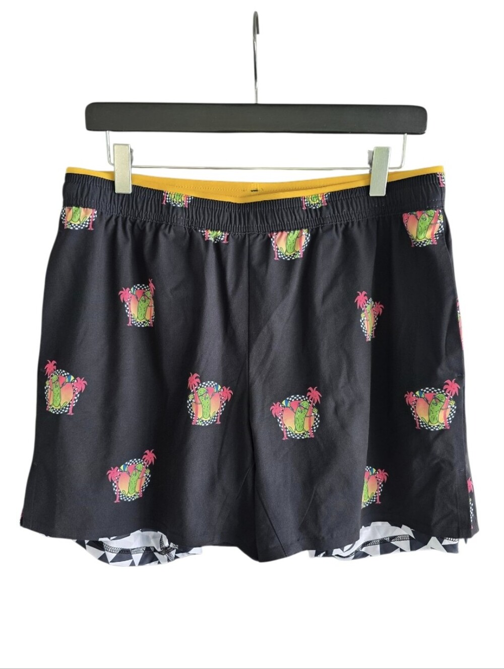 Chubbies Black Swim Trunks Pickle Tropical Print Large 5.5 Inseam